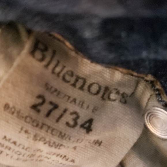 Jeans - Picture 2 of 3